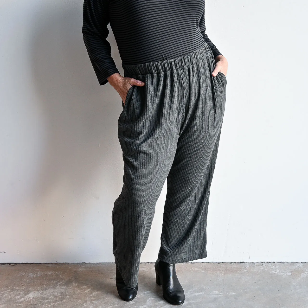 Ribbed Knit Lounge Pant